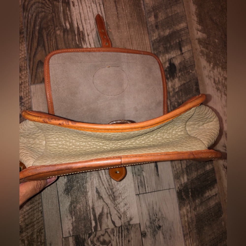 Vintage Dooney & Bourke Crossbody Bag - Picture 4 of 6